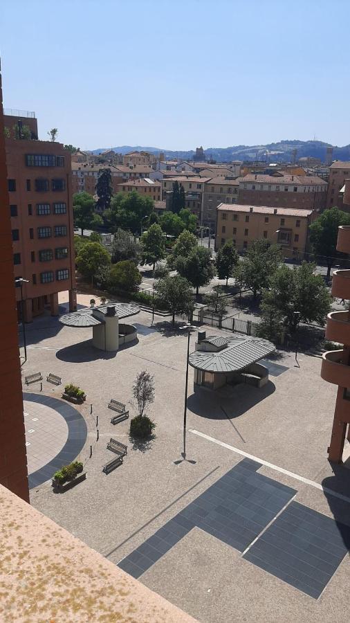 Bologna Holiday Inn エクステリア 写真